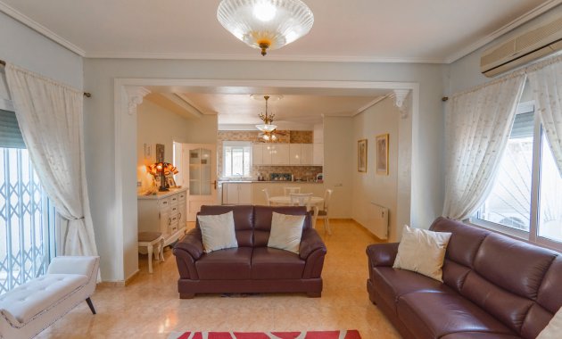 Resale - Villa -
Ciudad Quesada - Campo De Golf La Marquesa