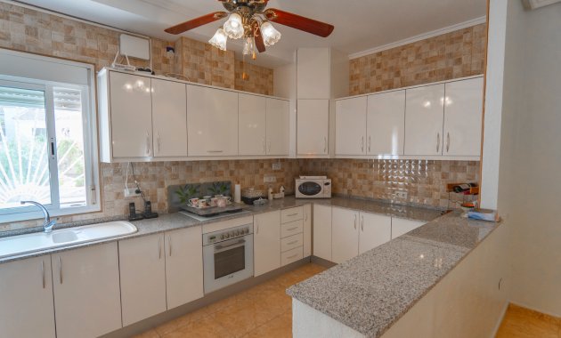 Resale - Villa -
Ciudad Quesada - Campo De Golf La Marquesa
