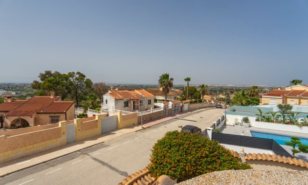 Resale - Villa -
Ciudad Quesada - Campo De Golf La Marquesa