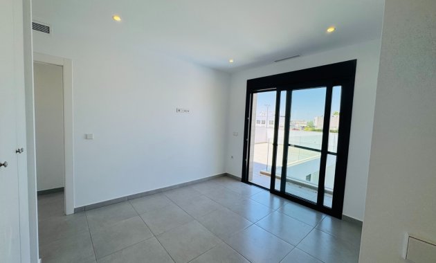 Resale - Villa -
San Pedro del Pinatar - Lo Pagan