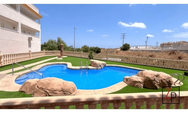 Resale - Apartment  -
San Miguel de Salinas - Pueblo