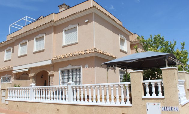 Endursala - Einbýlishús -
Villamartín