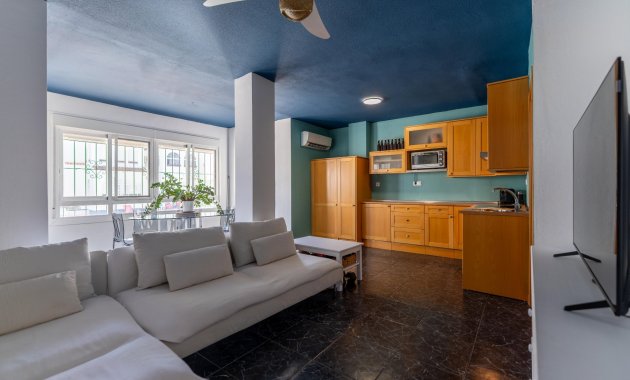Endursala - Apartament / Duplex -
Torrevieja