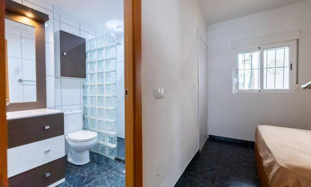 Endursala - Apartament / Duplex -
Torrevieja