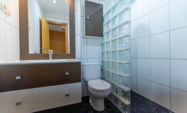 Endursala - Apartament / Duplex -
Torrevieja