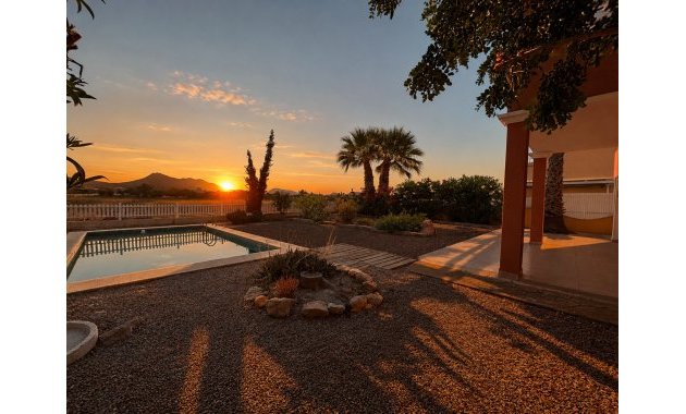 Resale - Villa -
Altaona Golf and Country Village - Altaona Golf - Country Village