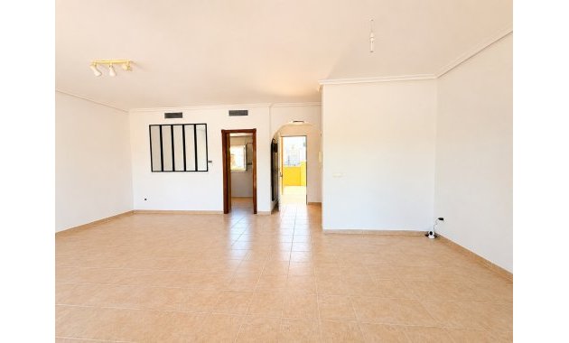 Resale - Villa -
Altaona Golf and Country Village - Altaona Golf - Country Village