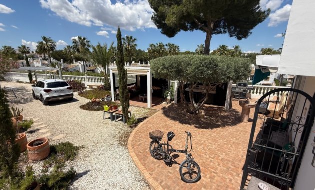 Resale - Villa -
Orihuela - Costa Blanca